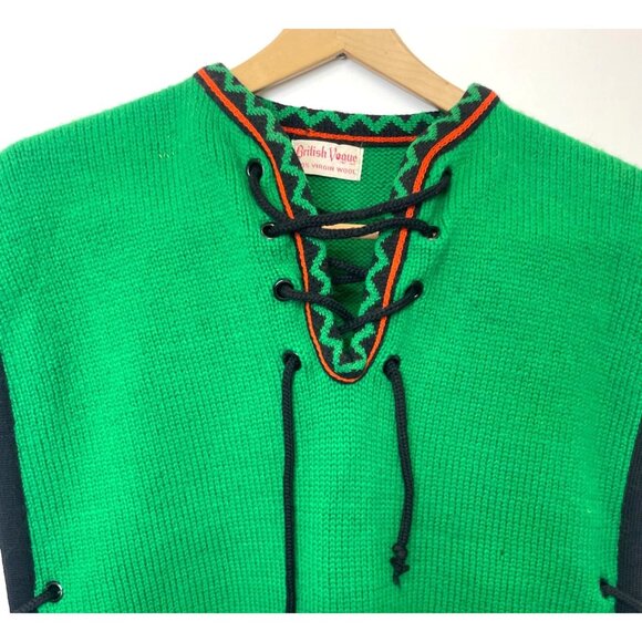 Vintage British Vogue 100% Virgin Wool Green Poncho Lace-Up Front Side Ties - Picture 5 of 9